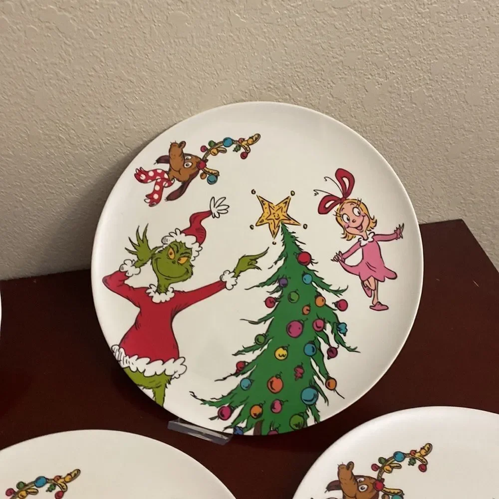 🎄🎁 set of 4 Grinch, Max & Cindy Lou Who Plate